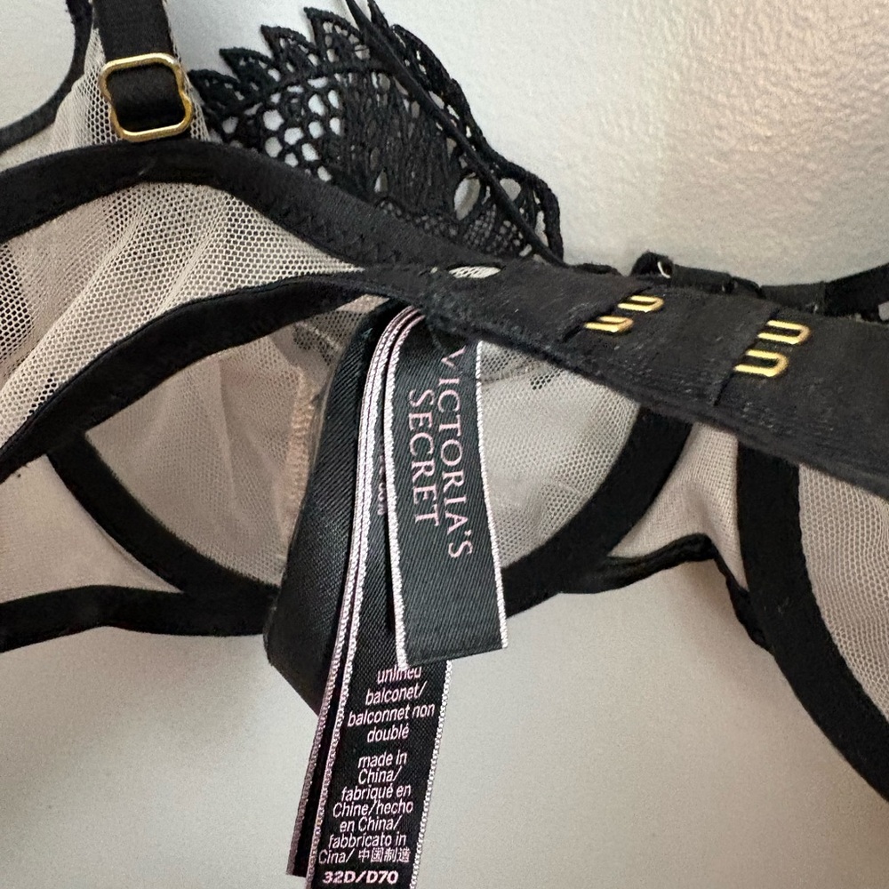 Victoria’s Secret Unlined Dragon Lace Balconette Bra 32D - Picture 4 of 4